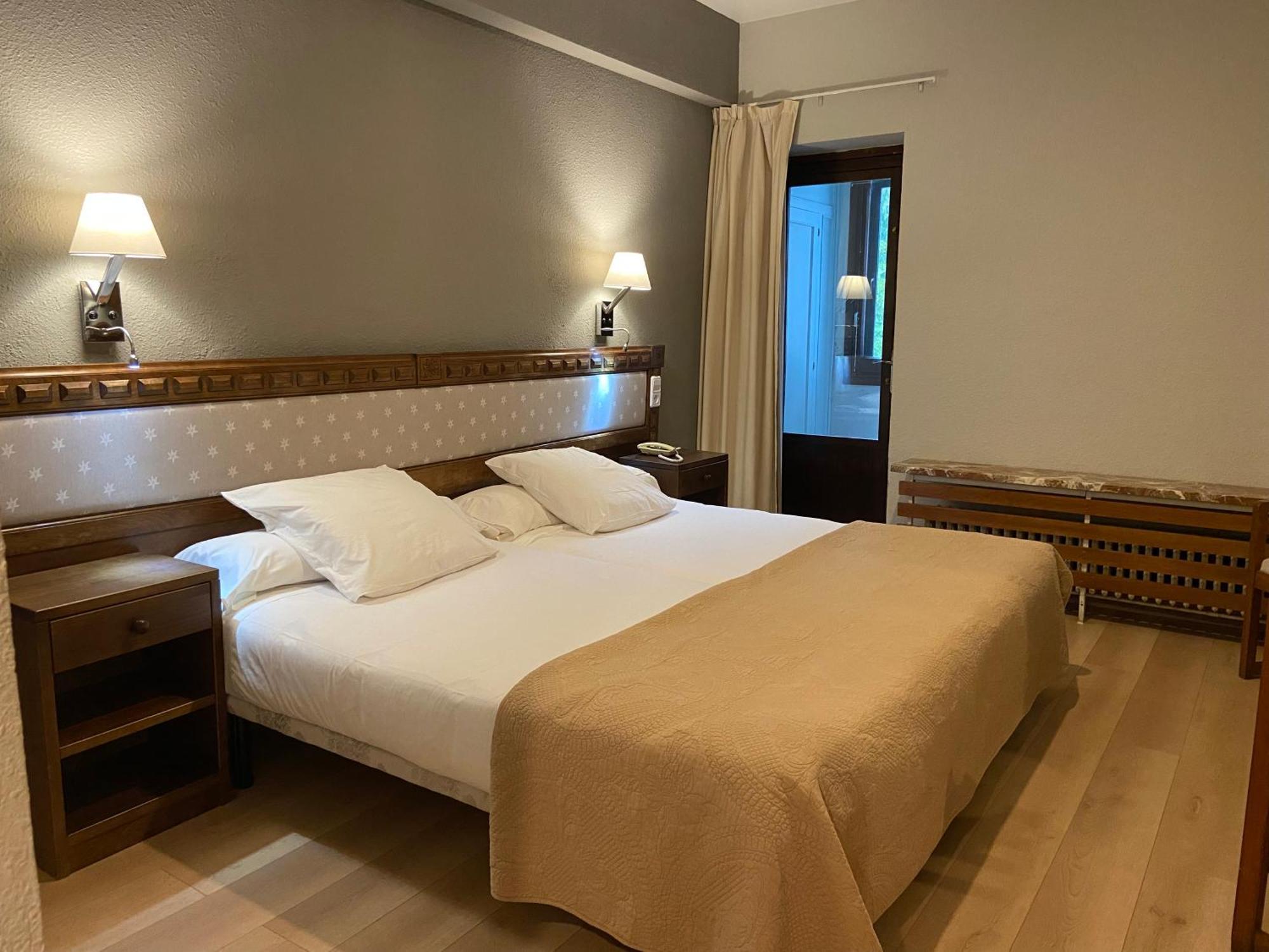 Hotel Edelweiss Candanchu Room photo